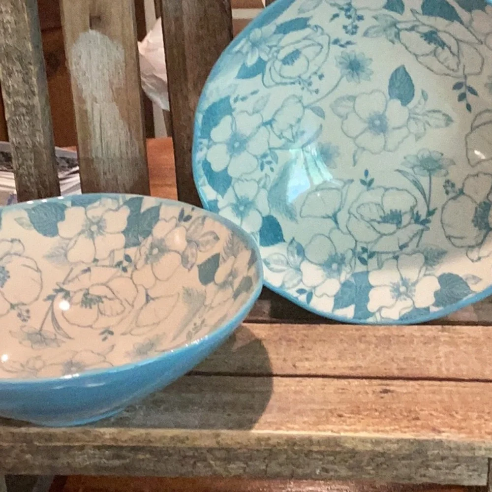 Pfaltzgraff Salad / Soup / Pasta Bowls - Set of 2